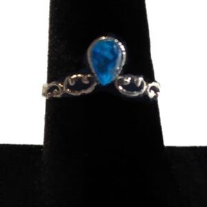 “Royal Teardrop” Women’s Silver Ring